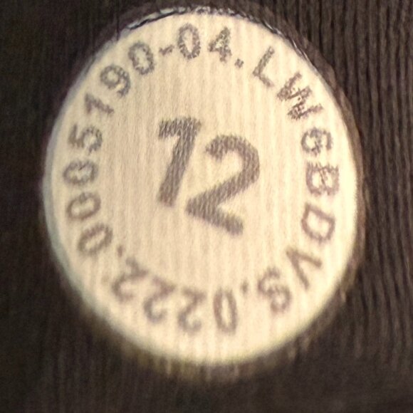 Lululemon Invigorate High-Rise Crop 23" - Picture 8 of 8